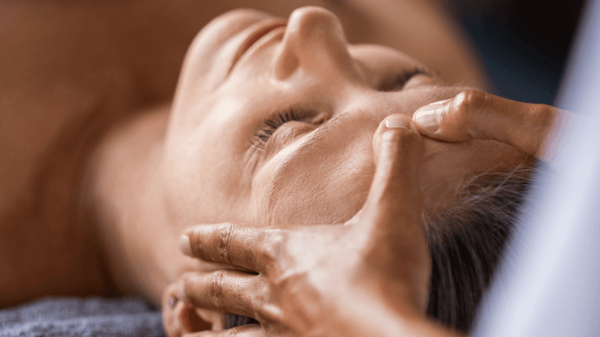 페이셜 트리트먼트 — CORAN Boutique Spa